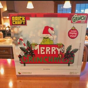 Grinch Holiday Decor Set - Red and Green